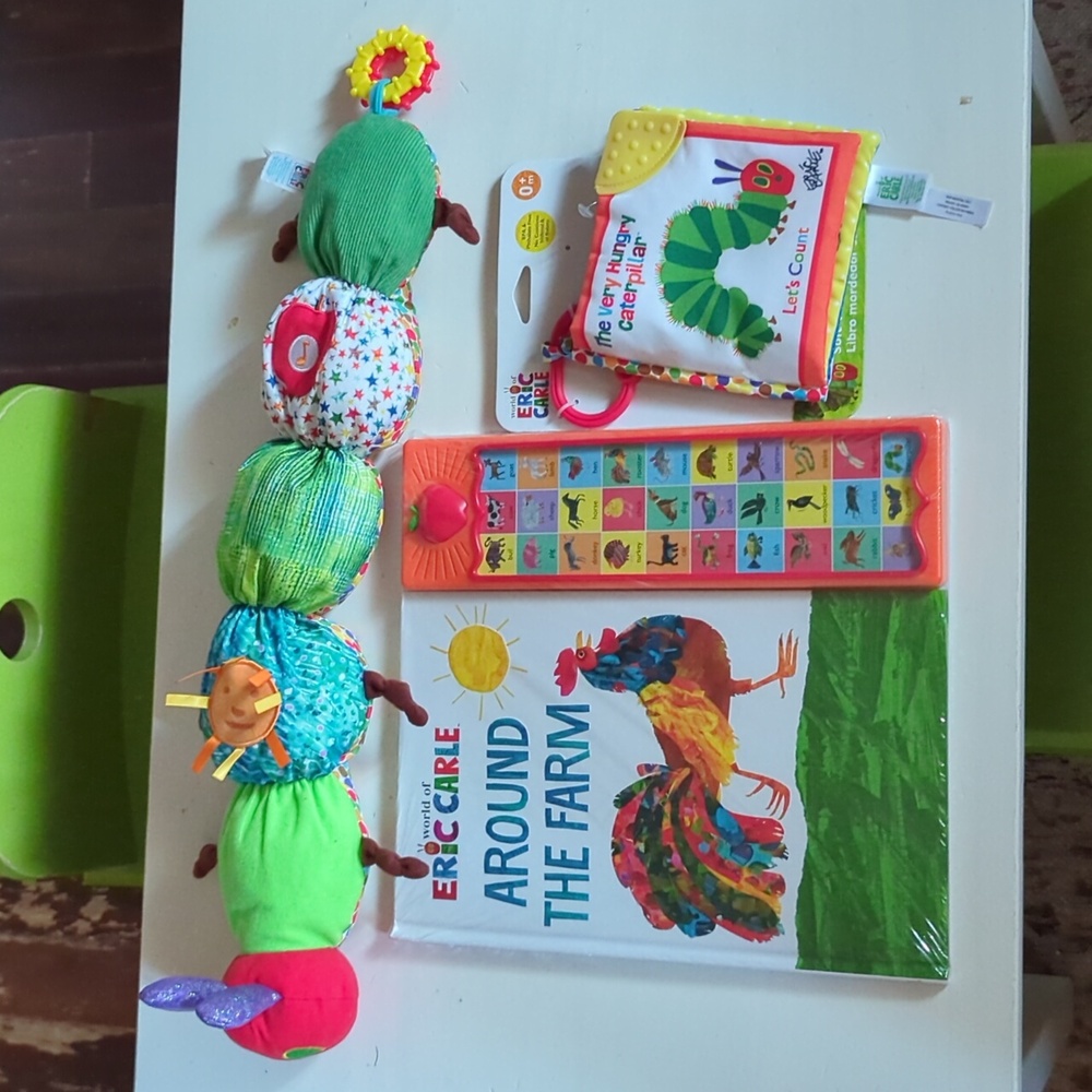 New World of Eric Carle The Very Hungry Caterpillar Bundle